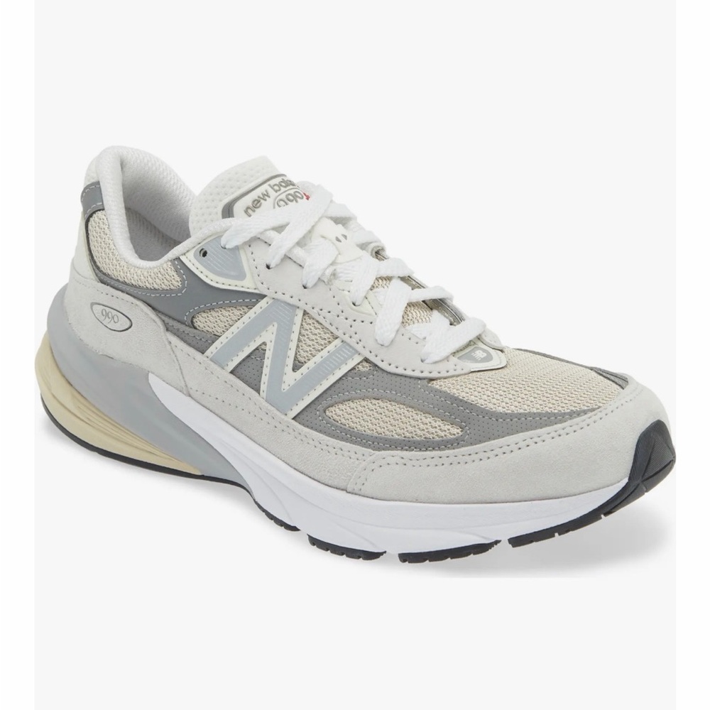 NWT New Balance Gray Classics 990v6